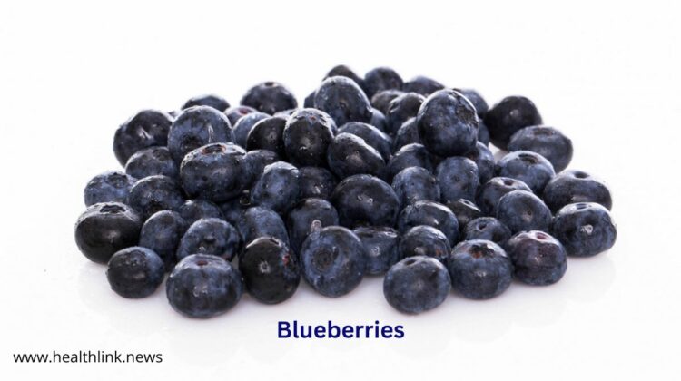 Blueberries May Help to Control Low Blood Pressure