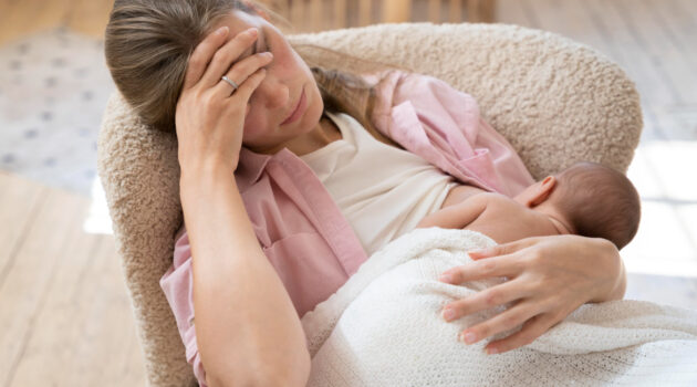 Postpartum Anxiety Symptoms, Causes and Treatment